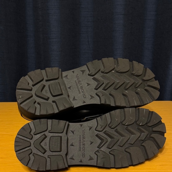 Vagabond Shoemakers Cosmo 2.0 Tassel Loafer - Picture 11 of 12